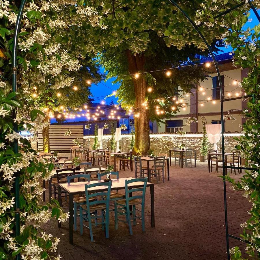 Hotel Milano Pool & Garden 살리체테르메 외부 사진