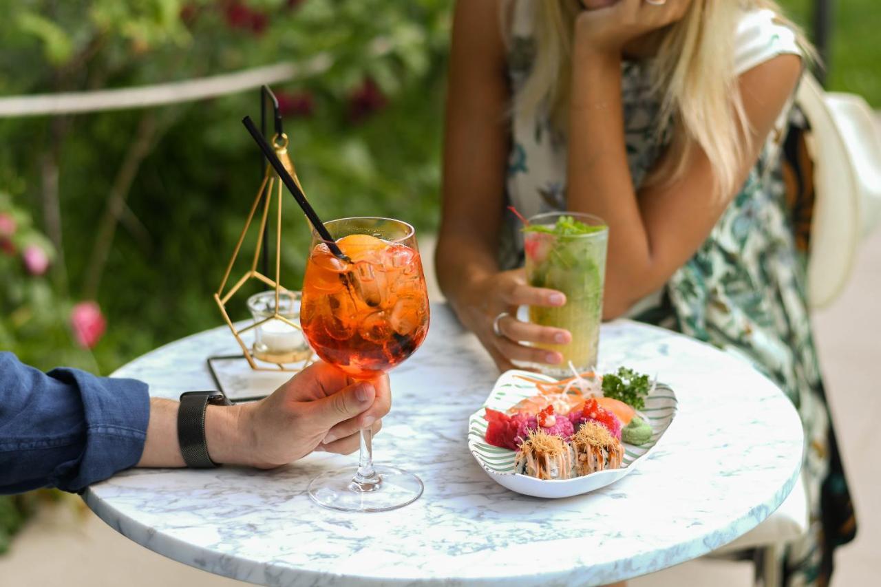 Hotel Milano Pool & Garden 살리체테르메 외부 사진