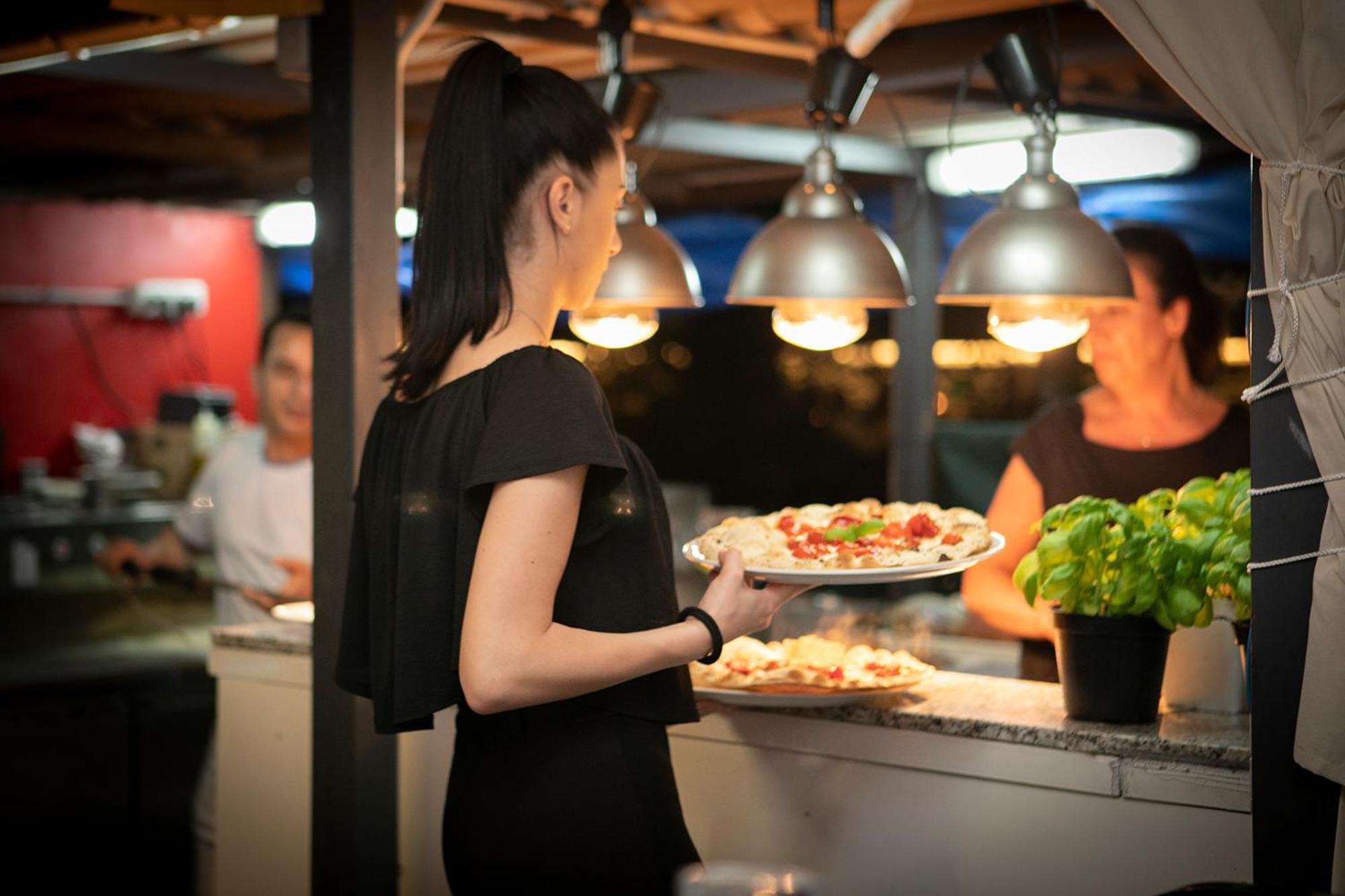 Hotel Milano Pool & Garden 살리체테르메 외부 사진